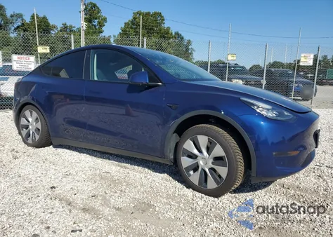 2022 Tesla Model Y from USA, damaged, VIN 7SAYGDEE9NF447853